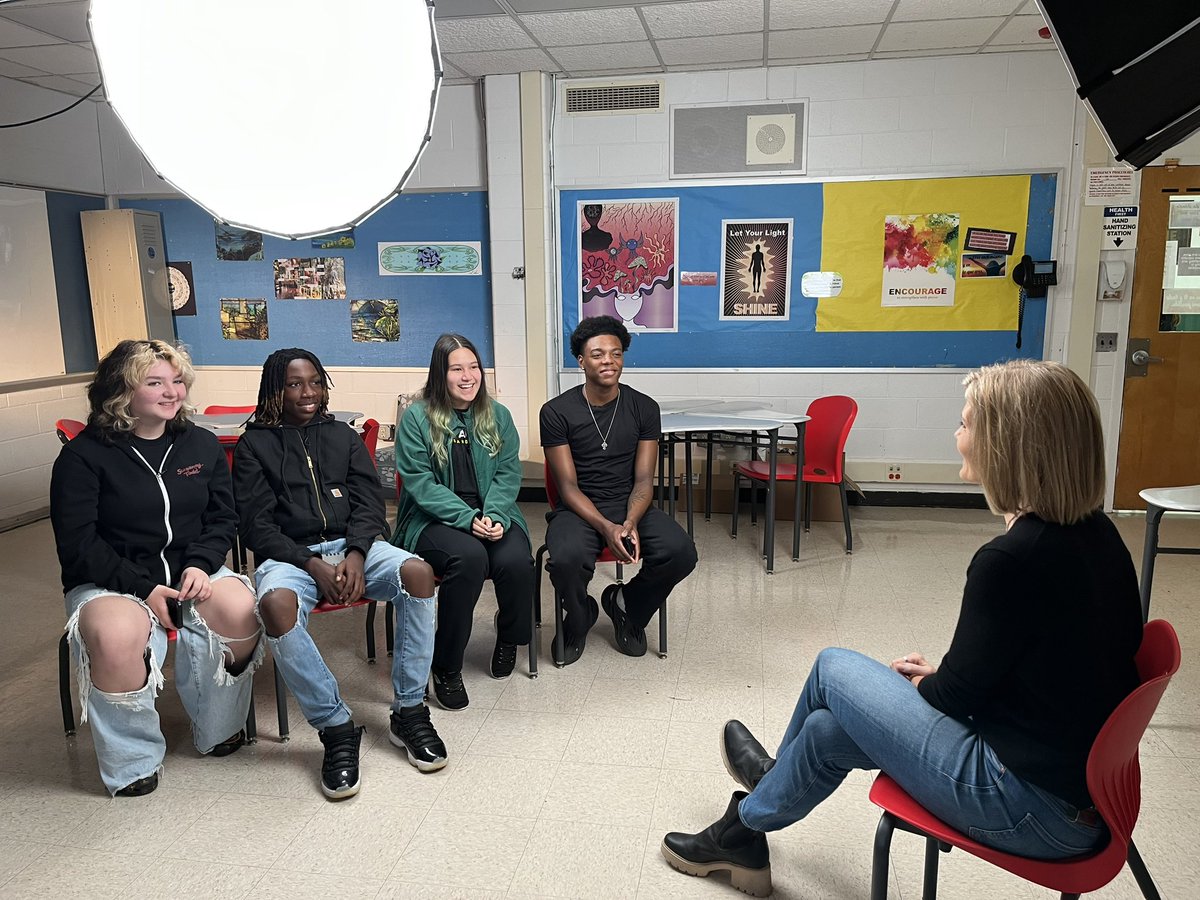 On Friday, <a href="/MrSmithWHS1/">Mr Smith</a>, <a href="/techiemanne/">JodiManne</a> and 15 parents from our GCSD community went to the filming of the <a href="/TODAYshow/">TODAY</a>.

ICYMI, follow the links below to view the segments featuring Woodland's students:

1. today.com/video/how-scre…

2. today.com/video/parents-…

#WeAreGreenburgh