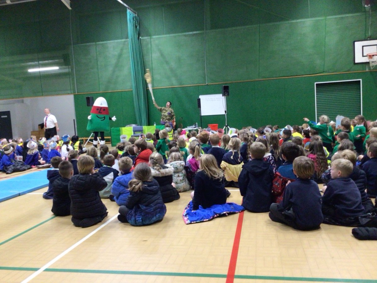 BroCinmeirch's tweet photo. Plant Dysgu Sylfaen wedi cael hwyl yn y Jambori /
Foundation learners enjoyed their afternoon in the Jamboree https://t.co/jbehi1atYm