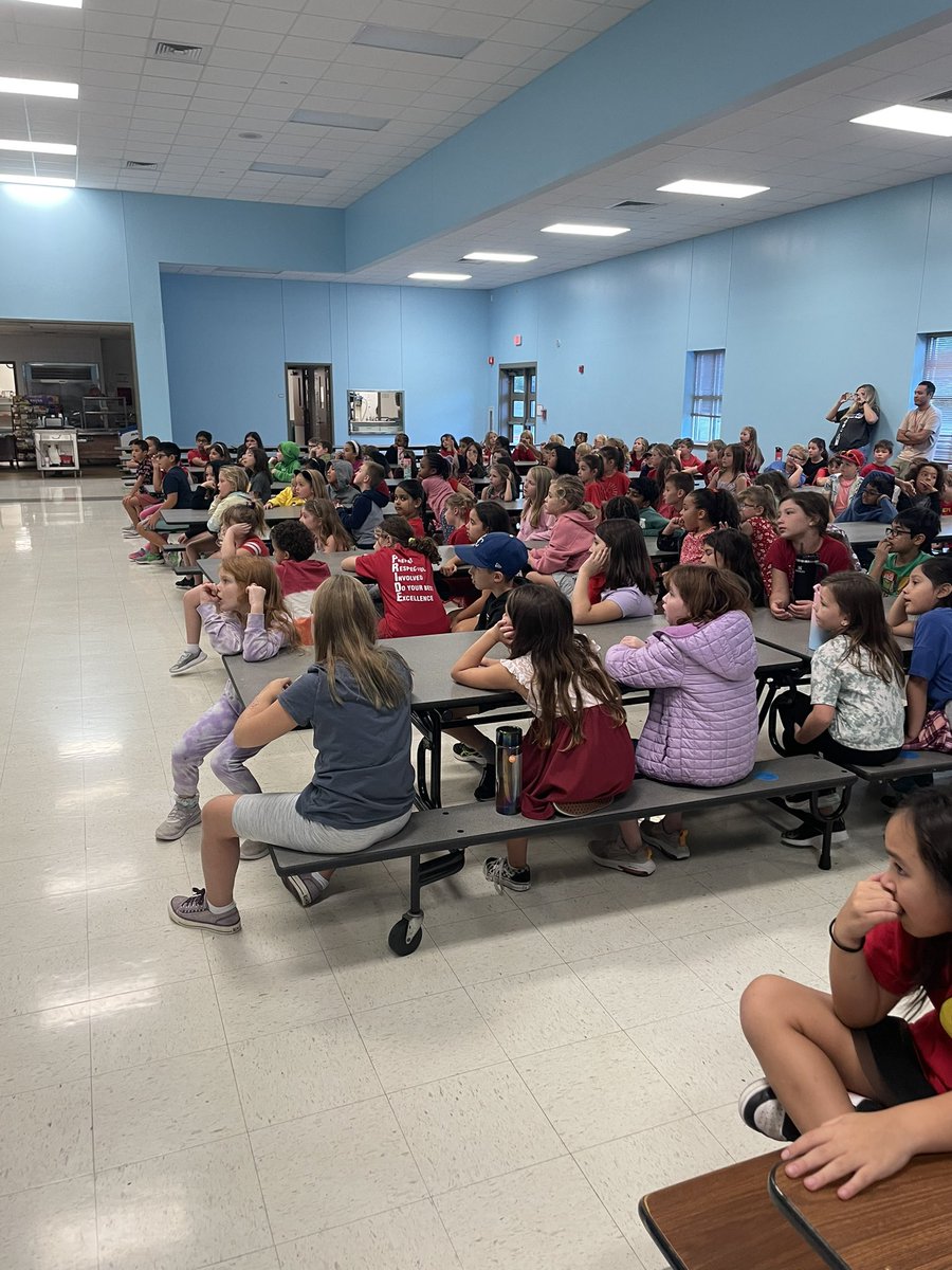 Raeanne White tweet media