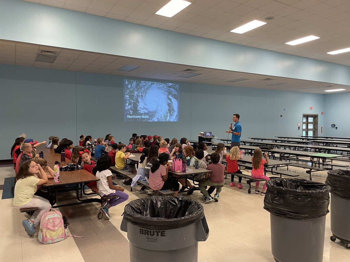 Raeanne White tweet media