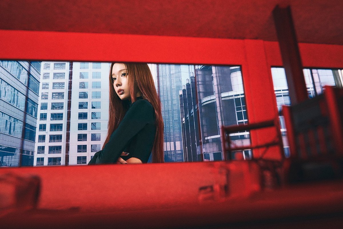 hourlykwinter's tweet photo. WINTER KIM https://t.co/KW4nsstqjN
