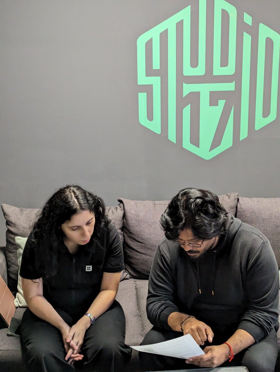 Plot Twist tweet media