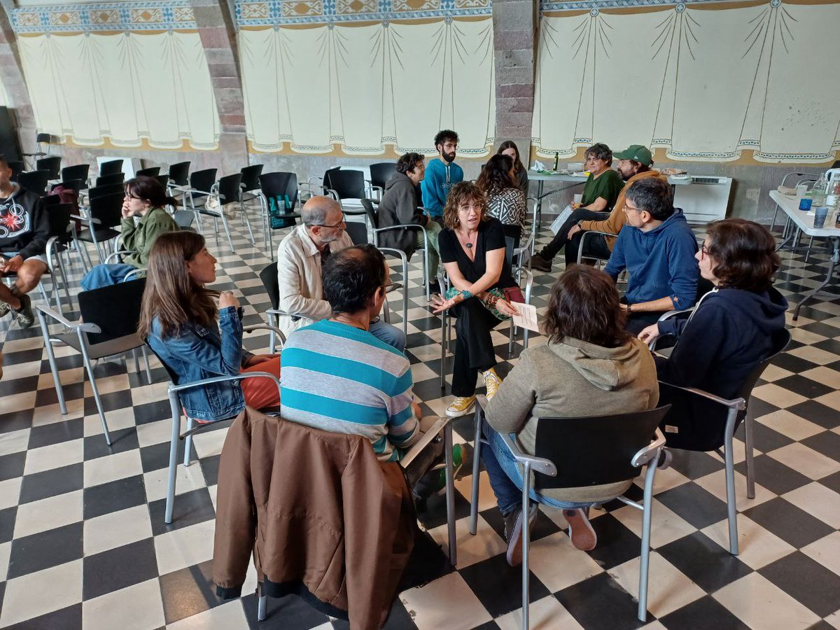 sostrecivic's tweet photo. Dissabte vam fer assemblea d'#ElCairó el nostre #HabitatgeCooperatiu de #Granollers. Vam fer l'acollida de les noves incorporacions: ja som més de 20 membres del grup impulsor!

👉https://t.co/ZoZ3UrPcsp https://t.co/far9ka2x3m