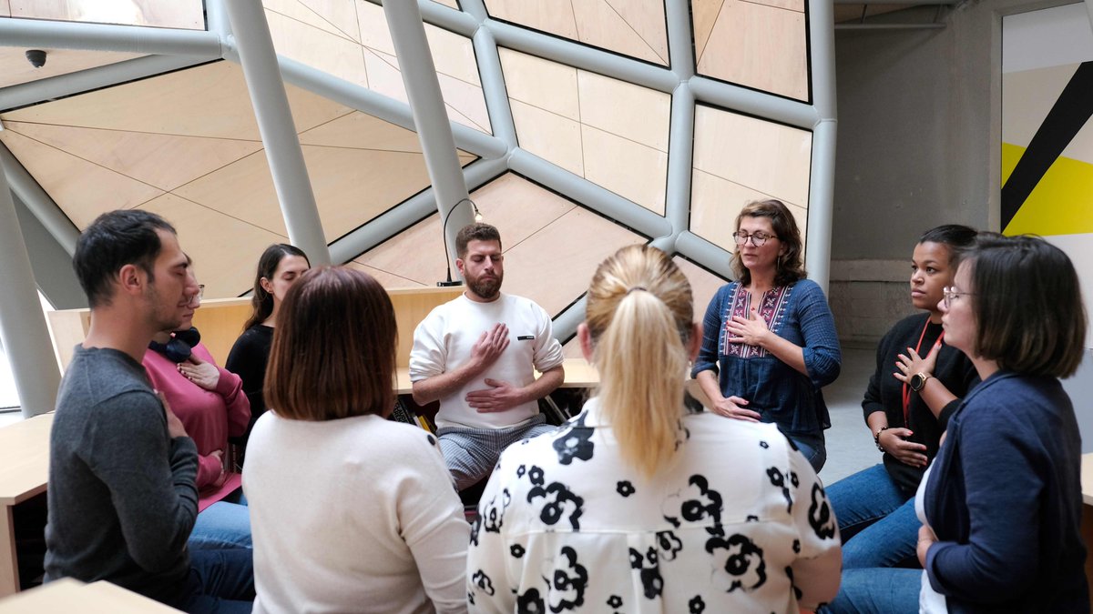 🧘‍♀️ NOUVEAU | Ralentissez, lâchez prise et découvrez les œuvres de notre collection lors d'une Slow visite ! Une parenthèse en pleine conscience à la recherche des émotions et réflexions suscitées par les œuvres 😌
📅04/11 et 09/12, 15h30 &gt; 16h30
🎟 4€ |👉 frac-centre.fr/preparer-ma-vi…