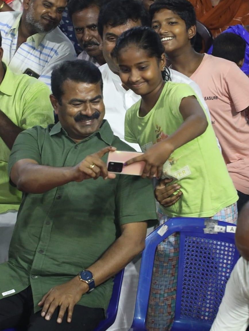 SBalaBala6's tweet photo. போற போக்க பாத்தா இன்னும் ஐந்து ஆண்டுகள் கூட திராவிட வரலாறு தாங்காது போல.... https://t.co/sqFPTRNflA