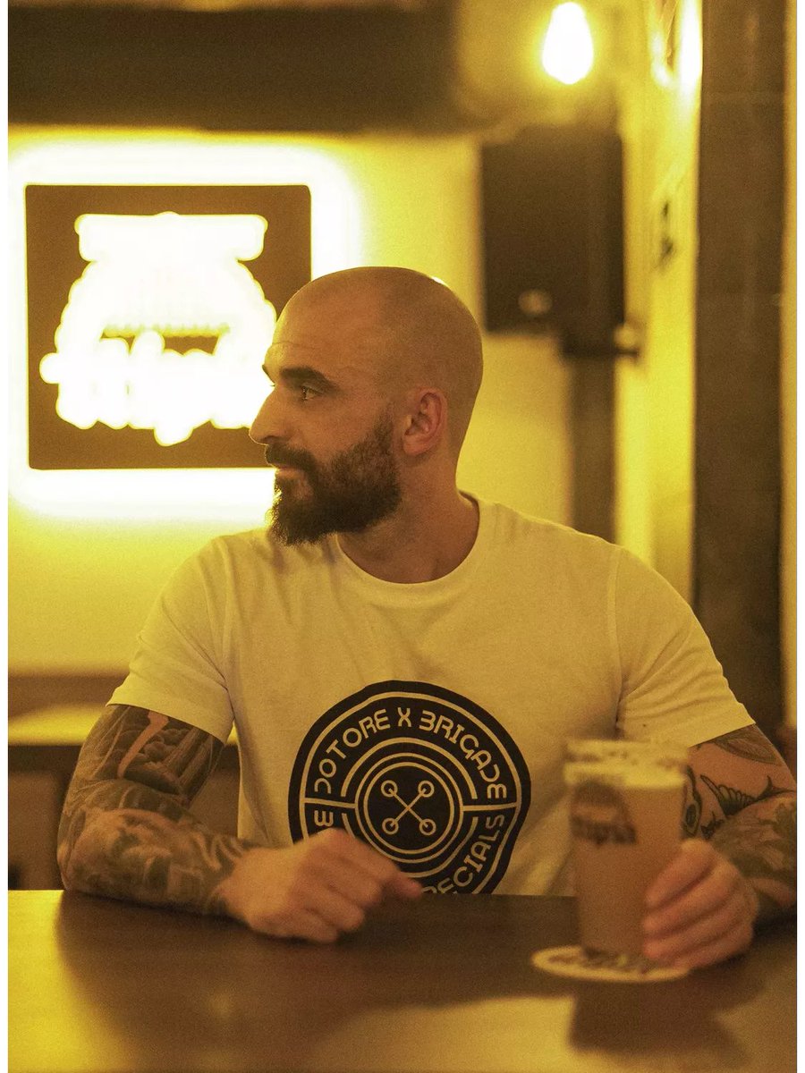 BestiarioShop's tweet photo. Ya tenemos en VK la nueva colaboración de Dotore y Brigade Loco.
Pasate por el barrio o metete en https://t.co/Ap4TJYfSyi
#bestiarioshop #dotore #brigadeloco #vallekas #vendedoresdeodio https://t.co/LswOFBiJ1B