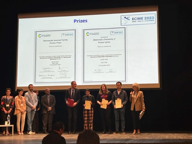 J. Mater. Chem. family (@jmaterchem) on Twitter photo Congratulations to the poster prize winners at <a href="/Ecme2023/">ECME 2023</a> sponsored by <a href="/JMaterChem/">J. Mater. Chem. family</a> C, <a href="/MaterHoriz/">Materials Horizons</a> and <a href="/nanoscale_rsc/">Nanoscale journal family</a>!
Find out more about our winners on our blog: bit.ly/3s1Zetm Congratulations to the poster prize winners at <a href="/Ecme2023/">ECME 2023</a> sponsored by <a href="/JMaterChem/">J. Mater. Chem. family</a> C, <a href="/MaterHoriz/">Materials Horizons</a> and <a href="/nanoscale_rsc/">Nanoscale journal family</a>!
Find out more about our winners on our blog: bit.ly/3s1Zetm
