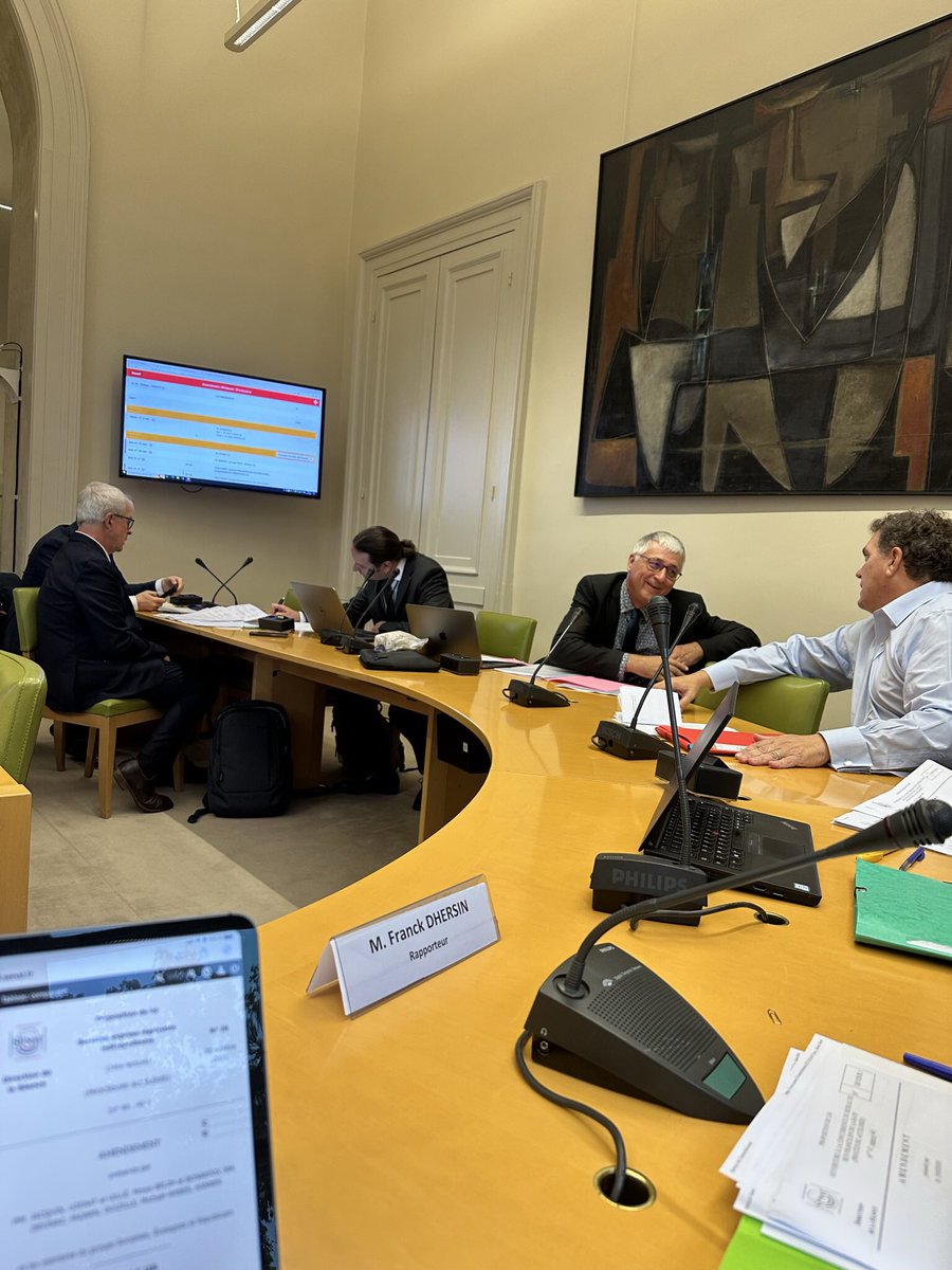 jf_longeot's tweet photo. @Senat : La #CATDD examine les amendements et les éventuels motions de la PPL relative aux Services Express Régionaux Métropolitains rapporteur @PhilippeTabarot et de la PPL relative à l’ouverture à la concurrence du réseau de bus francilien de la @RATPgroup rapporteur @FDhersin https://t.co/5jD5WzZnx7