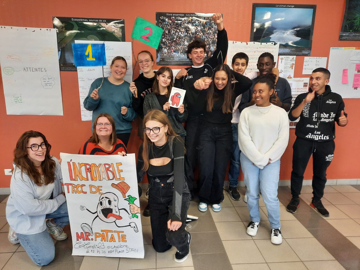 #bafa : Bravo aux stagiaires d'approfondissement du bafa au lycée Varoquaux pour le grand jeu participatif avec les passants à Place stanislas de Nancy ! 
Il reste encore quelques places sur les stages de la deuxième semaine à Toul. 
💻aroeven-lorraine.fr
📱03 83 55 32 52