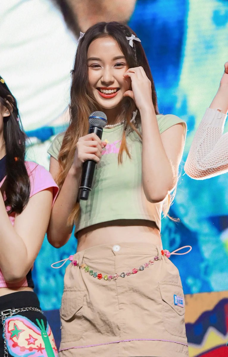 mrfox_token's tweet photo. 🎁 ส่งของขวัญให้กำลังใจ " Grace.CmCafe " หนึ่งในครีเอเตอร์จากแพลตฟอร์ม Asia Idols ได้ที่แอป https://t.co/TJpYGSP9Jg

ดาวน์โหลดแอปคลิก https://t.co/19LfRFfIrt หลังดาวน์โหลด กดเลือก " Asia Idols "

https://t.co/TJpYGSP9Jg เป็น Super App. ที่รวมทุกคอนเทนต์ที่คุณต้องการไว้ในแอปเดียว https://t.co/EinS8NKLzX