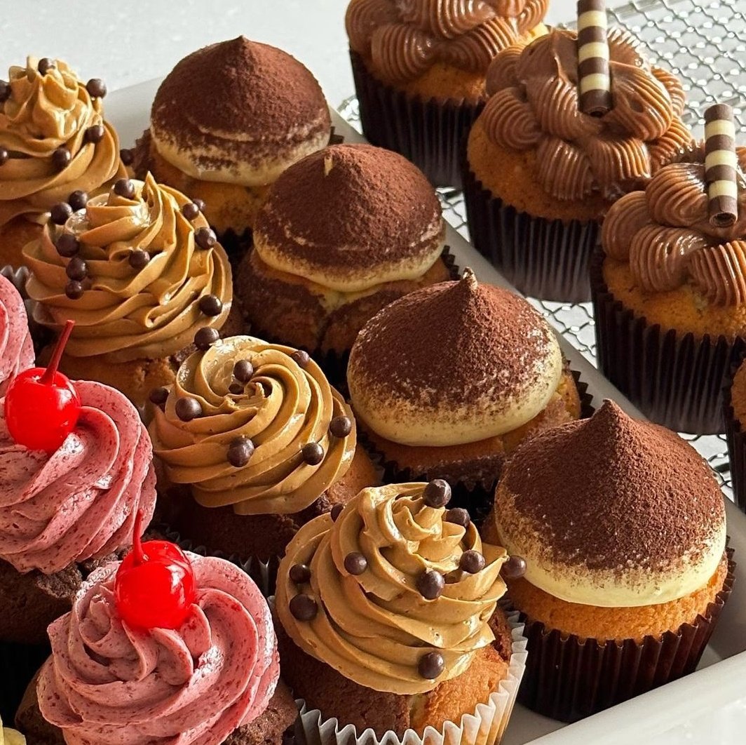 cafebery's tweet image. cupcakes! 🧁