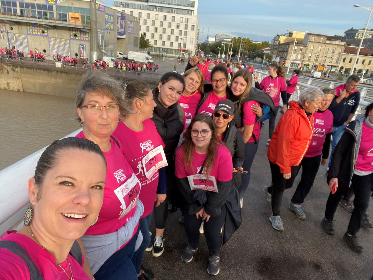 🎗 Pour la deuxième année consécutive, l’Agence Amelis de Cenon a participé au Challenge du Ruban Rose : un évènement auquel l’agence tient particulièrement à cœur !

Retrouvez quelques clichés pris par l'équipe, lors de cet évènement qui a eu lieu ce dimanche 22 octobre. 📸