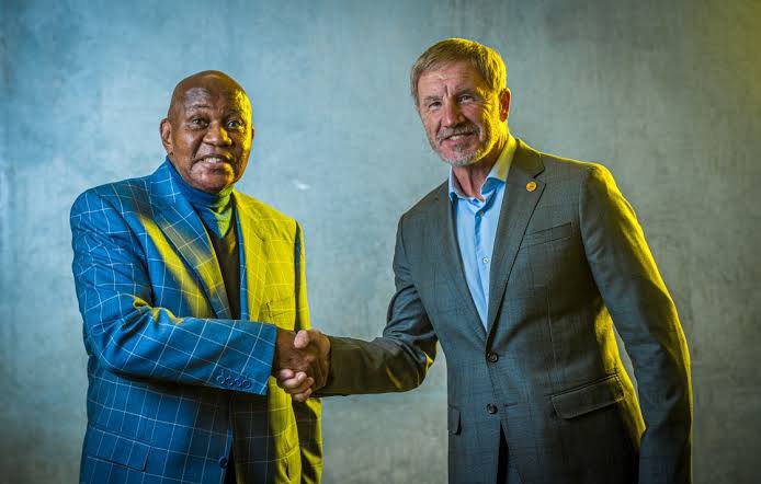 A Dog That Bites tweet media