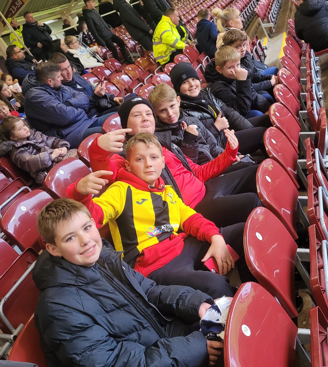 Our 2011 yellows had a fantastic time on their trip to Campbeltown for a league game. They were absolutely thrilled to also have the opportunity to witness Scotland u21s achieve a well-deserved victory with a remarkable 2-1 win over Malta at fir park.