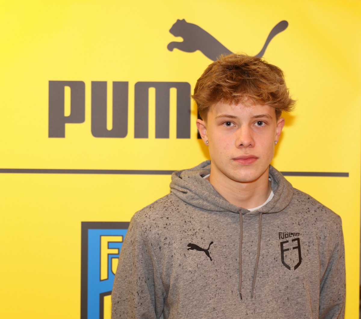 Fjolnir_FC's tweet photo. Vilhjálmur Yngvi og Kristófer Dagur framlengja!

Um er að ræða tvo unga og hæfileikaríka leikmenn sem eru uppaldnir í Grafarvoginum og hafa farið upp í gegnum allt yngri flokka starf Fjölnis. https://t.co/8oe8zdhjix