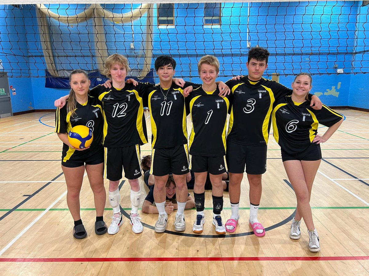 Our u18 Boys played in their first Junior Grand Prix on Saturday, hosted by Royal Wootton Basset VC.
v Weymouth Tsunami lost 2-0 (25-21; 30-28)
v Taunton won 2-0 (25-10; 25-14)
v Royal Wootton Bassett 1-1 draw (25-19; 23-25)
Ended 2nd overall
#volleyballengland #juniorgrandprix