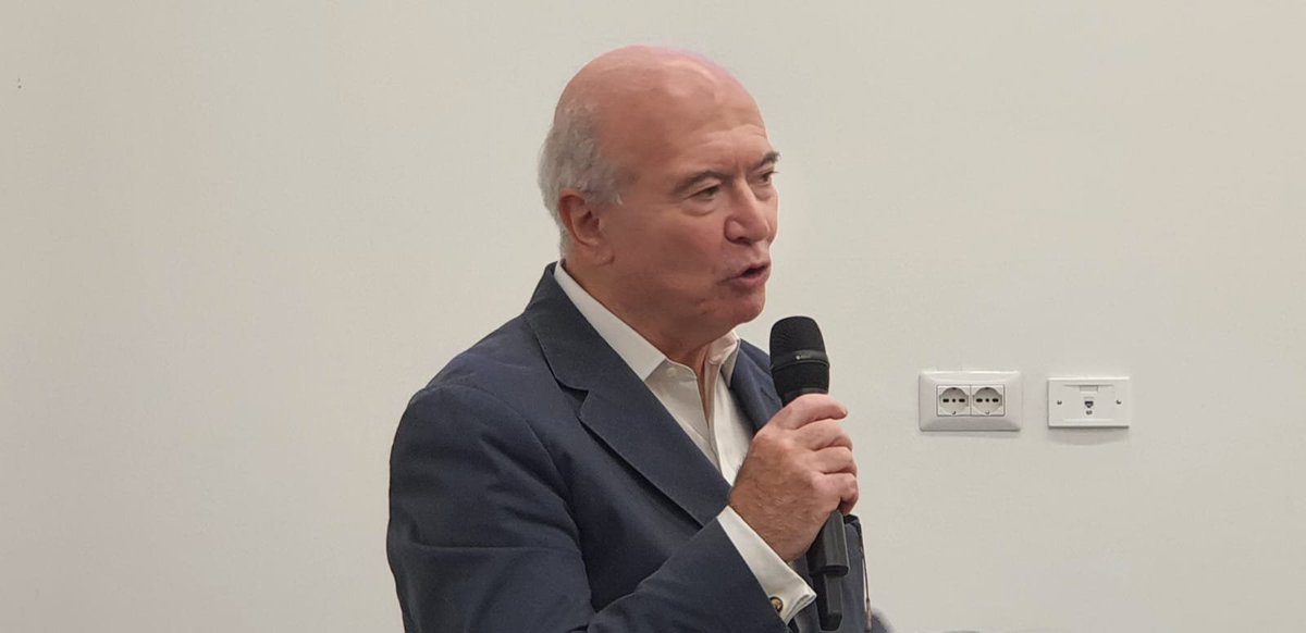 startup_italia's tweet photo. Salvatore Amato, Presidente di StartupItalia "Hanno risposto alla call 34 startup di livello medio-alto. Ne abbiamo selezionate 5 insieme al comitato tecnico-scientifico. Hanno vinto un percorso di accelerazione e open innovation con una parte di formazione"
#PRISMA #PRISMALab https://t.co/agxR2pcrfF