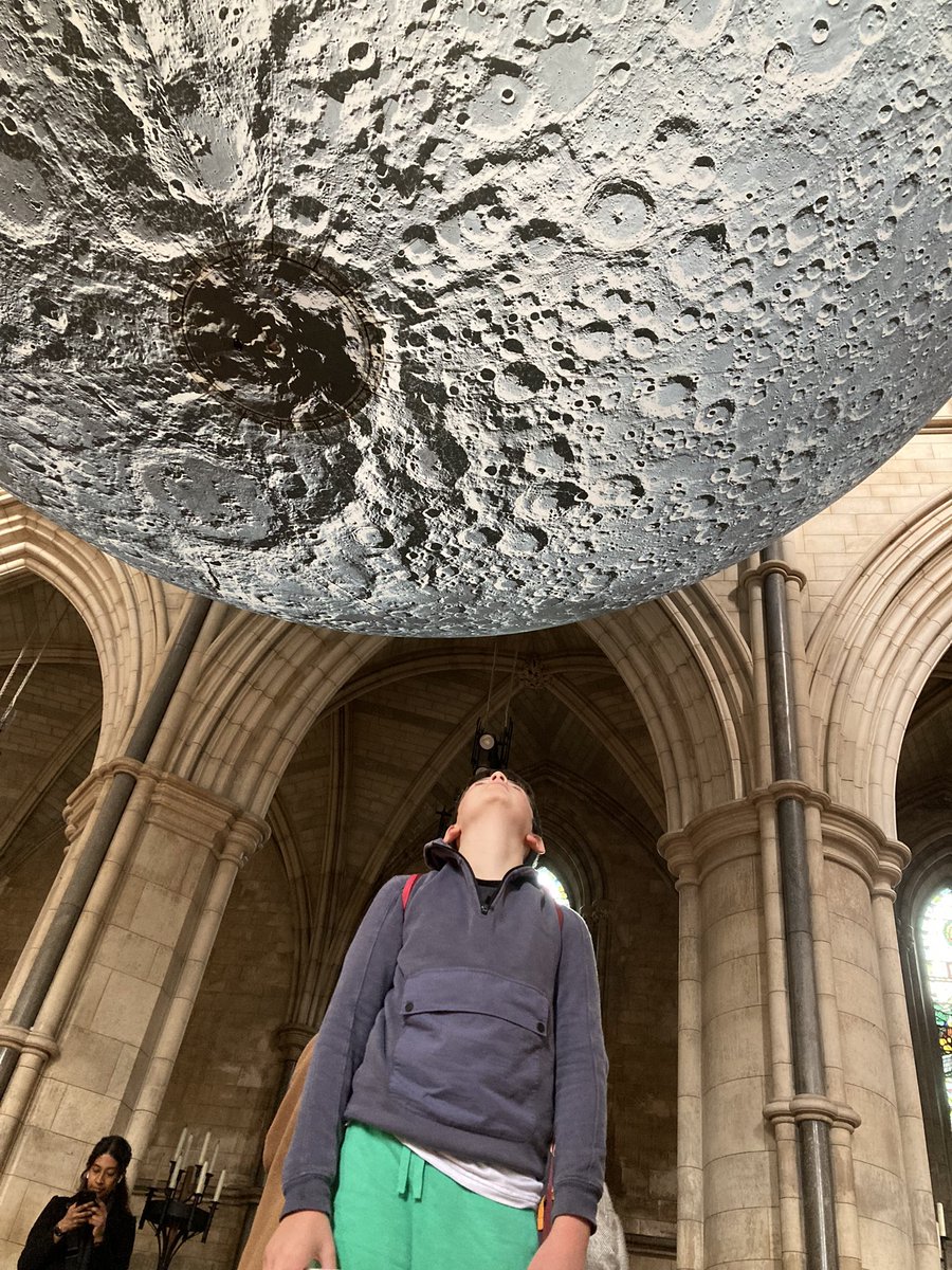 particip8tion's tweet photo. Half term holiday day in London with the boys, firstly @Southwarkcathed to see #MuseumOfTheMoon followed by #BehindTheRedMoon by artist #ElAnatsui @Tate both such beautiful installations https://t.co/Vp8McIHpYg
