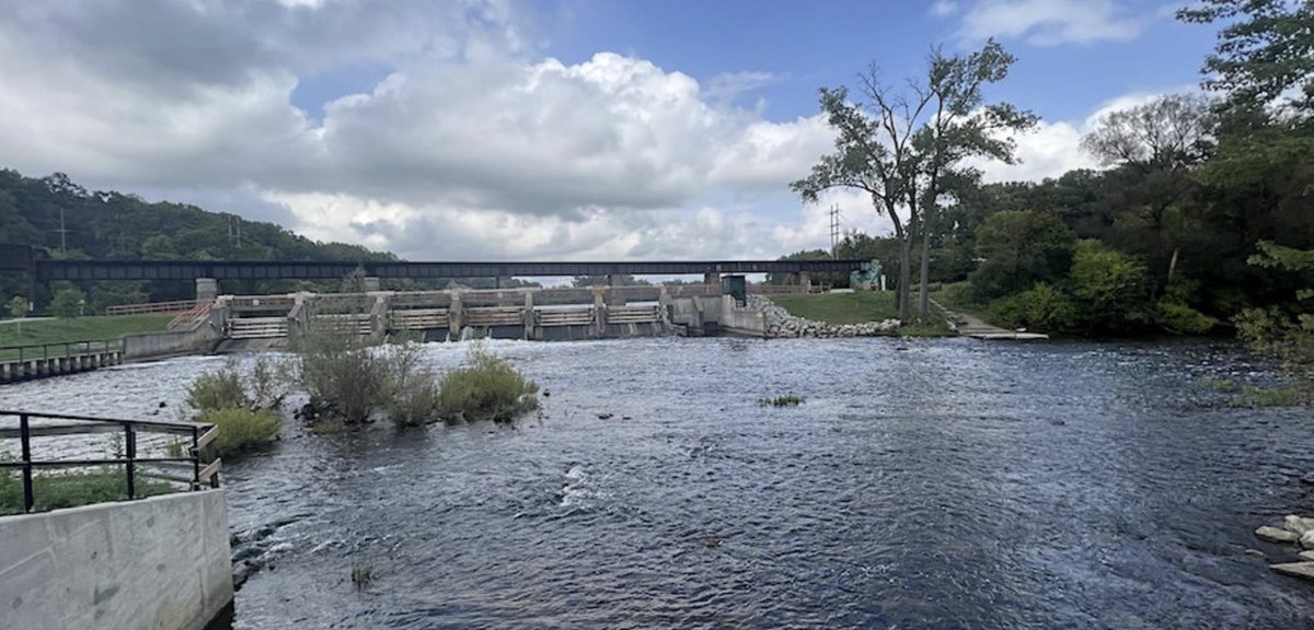 Join @MichiganRadio and Planet Detroit for an up-close look at flood mitigation projects as we prepare for heavier and more frequent rains due to climate change. Hear from local officials + ask questions about projects. Free, space is limited. REGISTER: eventbrite.com/e/water-infras…