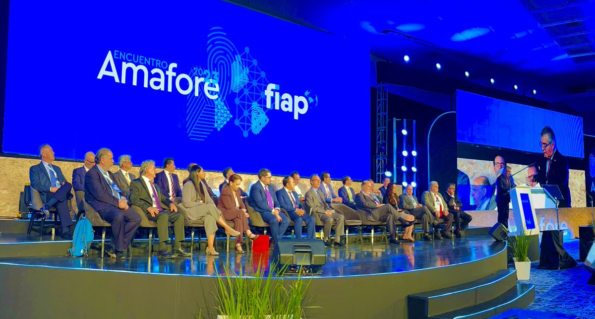 Iniciamos nuestra semana participando en el acto inaugural del #EncuentroAmafore2023; espacio desde el cual se abordarán importantes temáticas respecto de los fondos de ahorro de los trabajadores mexicanos y su importancia en la economía de nuestro País.

youtube.com/live/zhIXe5dKh…