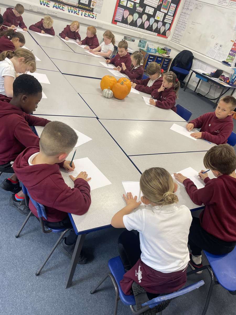 Mrs John (@john_charl) on Twitter photo Dosbarth Coch did some wonderful pumpkin art today 🎃 #pumpkin #art #creativeindividuals <a href="/cwmlai/">Cwmlai Primary</a> #year3 Dosbarth Coch did some wonderful pumpkin art today 🎃 #pumpkin #art #creativeindividuals <a href="/cwmlai/">Cwmlai Primary</a> #year3