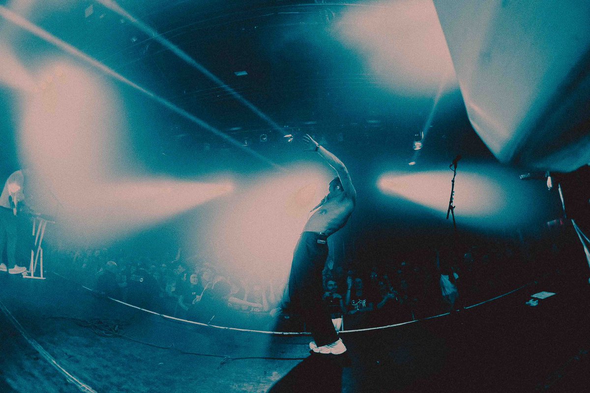 First leg of our European tour starts this time next week!

Playing a load of places we ain’t played in AGES, &amp; visiting some cities for the first time! (like Belgrade… which I’ve just seen is almost sold out!)

Recommendations for places to run 🌲🏃🏼‍♂️ 
&amp; places to eat please 🥕🍩