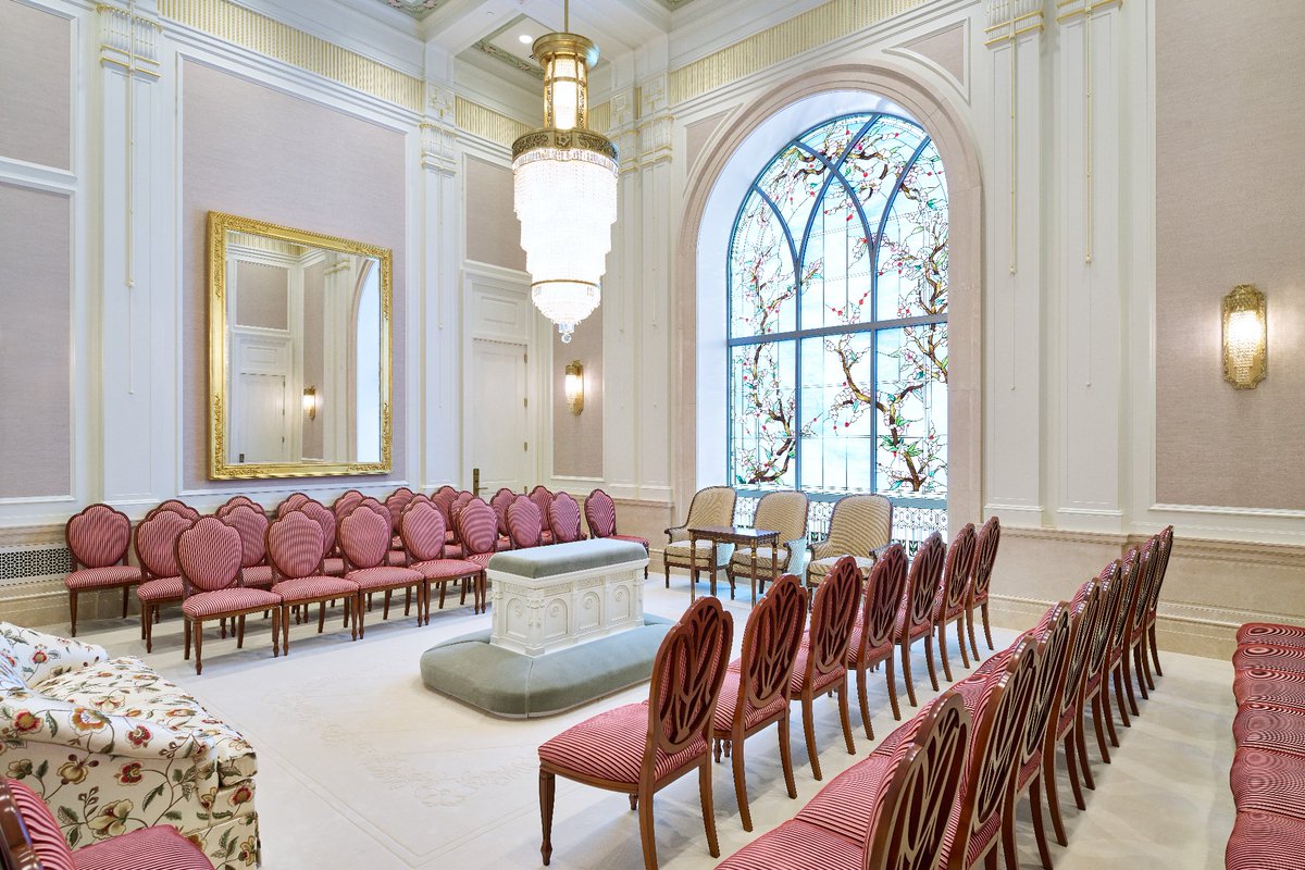 Ch_JesusChrist's tweet photo. The Orem Utah Temple is opening for free public tours. The open house goes from Friday, October 27 through Saturday, December 16, 2023 (excluding Sundays and Thanksgiving). The temple will be dedicated on Sunday, January 21, 2024.

Read more on Newsroom.

https://t.co/fwlZdcAod7 https://t.co/8QCn4jnPyV