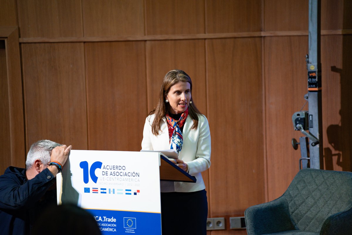 EUCA_Trade's tweet photo. 👀 Los miembros del panel sobre ‘Optimización de los procedimientos de verificación aduanera e inspección fronteriza’ resaltan los beneficios del Acuerdo de Asociación entre la Unión Europea y Centroamérica. 📺 Síganos a través del Canal YouTube: https://t.co/P0jsaQuiqz https://t.co/tqjpytkgtK
