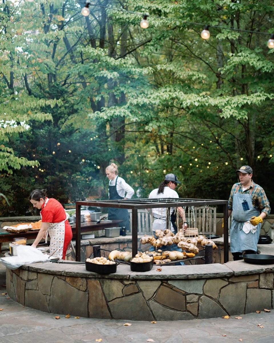 RT Lodge tweet media