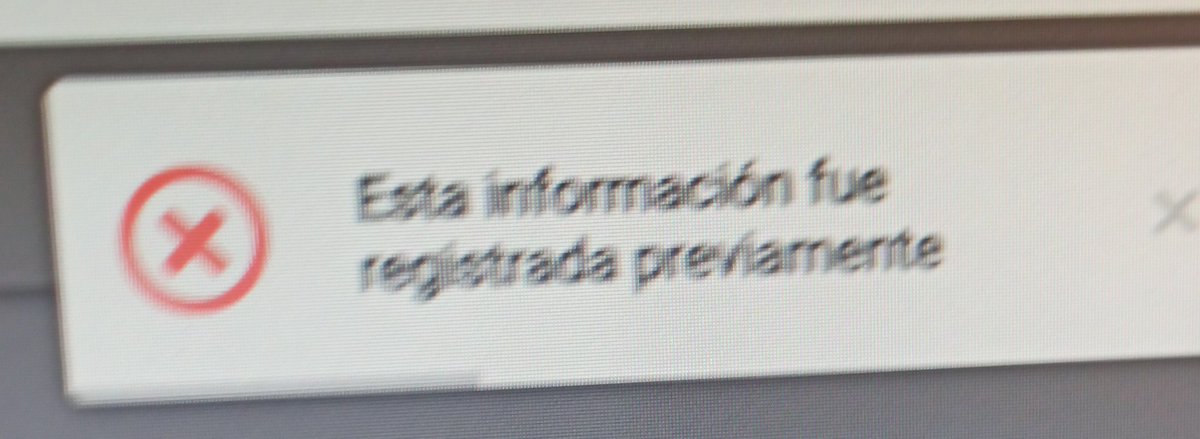 serch6190's tweet photo. @afoca13 Hice casi todo, pero luego de adjuntar el archivo digitalizado que piden y aceptar la declaración jurada me sale este mensaje y no me deja guardar, a alguien le ha pasado igual? https://t.co/pBTcbqLIl4
