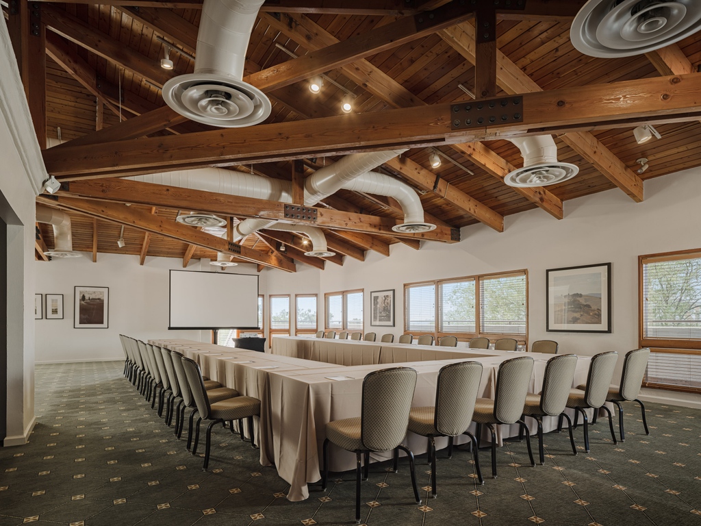 Did you know we offer 120,000 square feet of flexible indoor and outdoor meeting and event space with 16 unique outdoor venues? Whether you’re planning a wedding, a corporate event or your next team retreat, we have the space you need. #PhoenixEventSpace #VisitPhoenix