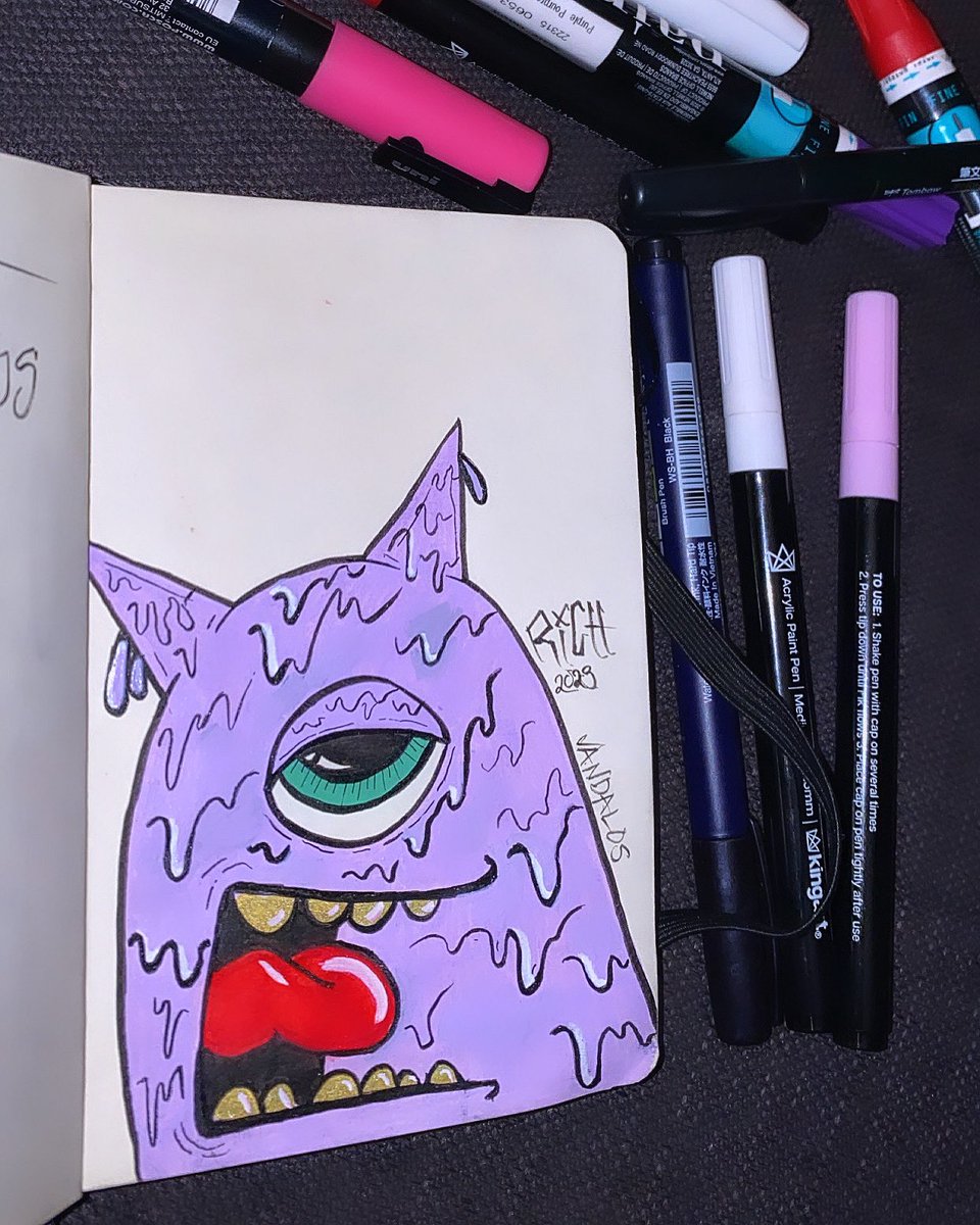 RizoRich's tweet photo. #sketchbook #blackbook #graffiticharacters https://t.co/kvddgT0wji