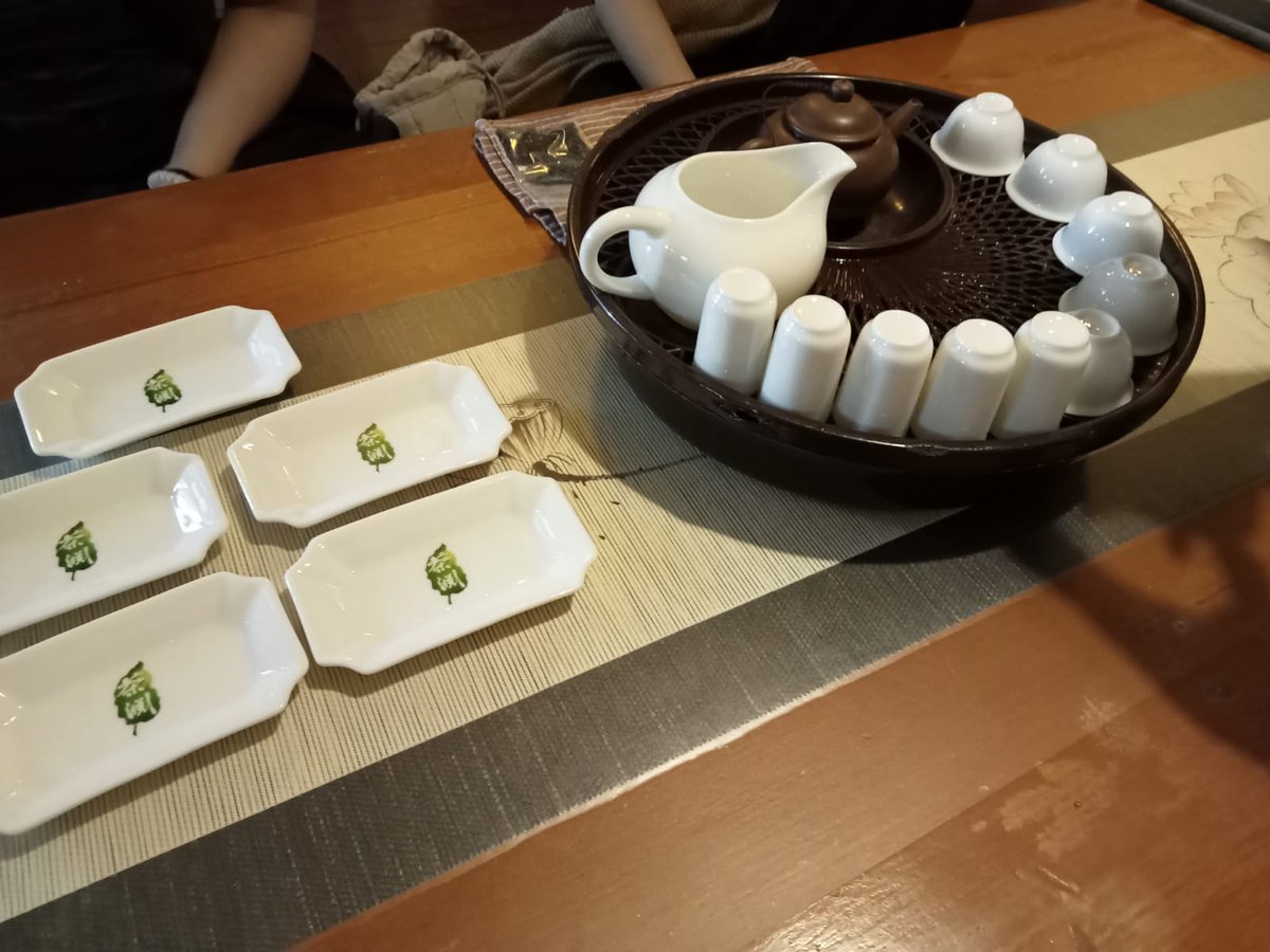 Unbelievably lucky +so grateful 2have experienced so much in Singapore. Sentosa Light show, Chinese tea ceremony, calligraphy lesson, boat ride across Marina Bay... with the best students ever ❤🇸🇬 <a href="/themorleyacad/">The Morley Academy</a> <a href="/bruntcliffeacad/">Bruntcliffe Academy</a> <a href="/gorse_ruth/">TheRuthGorseAcademy</a> <a href="/SwireBirmingham/">Swire Chinese Language Centre Birmingham</a> <a href="/SwireCentreEdin/">SwireCentreEdin</a>