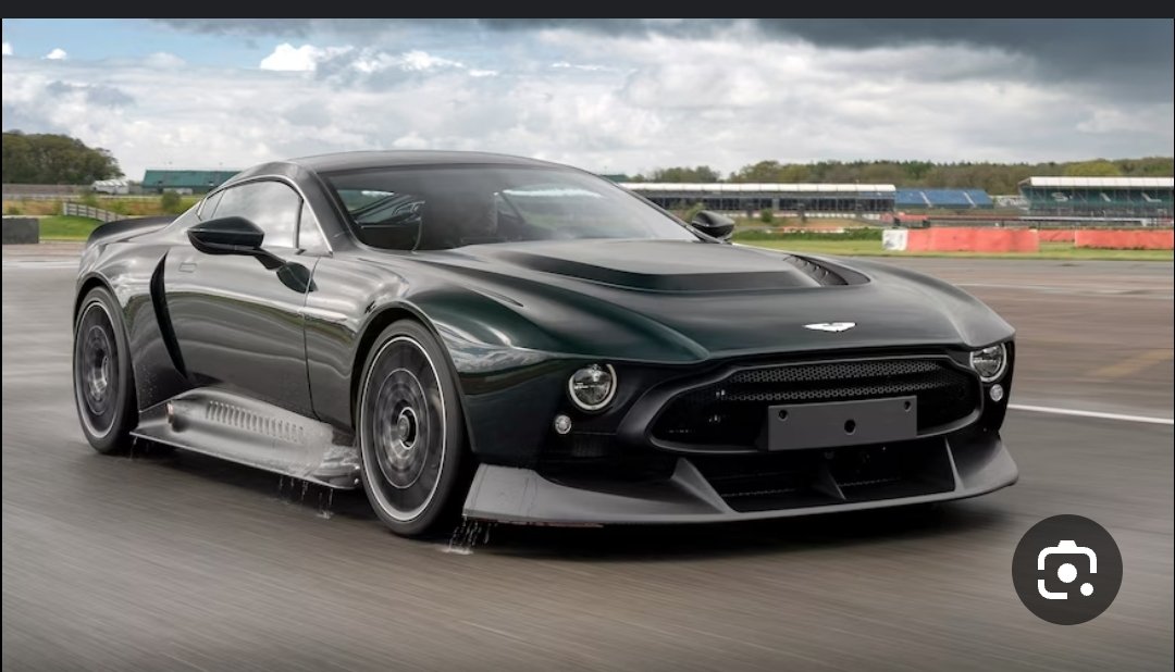 YadDwn's tweet photo. @Foxzie_RBLX Ayo wait is that a aston martin victor my Dream car if all time and now its well gonna be added omg i am so excidet https://t.co/aPxKDftTim