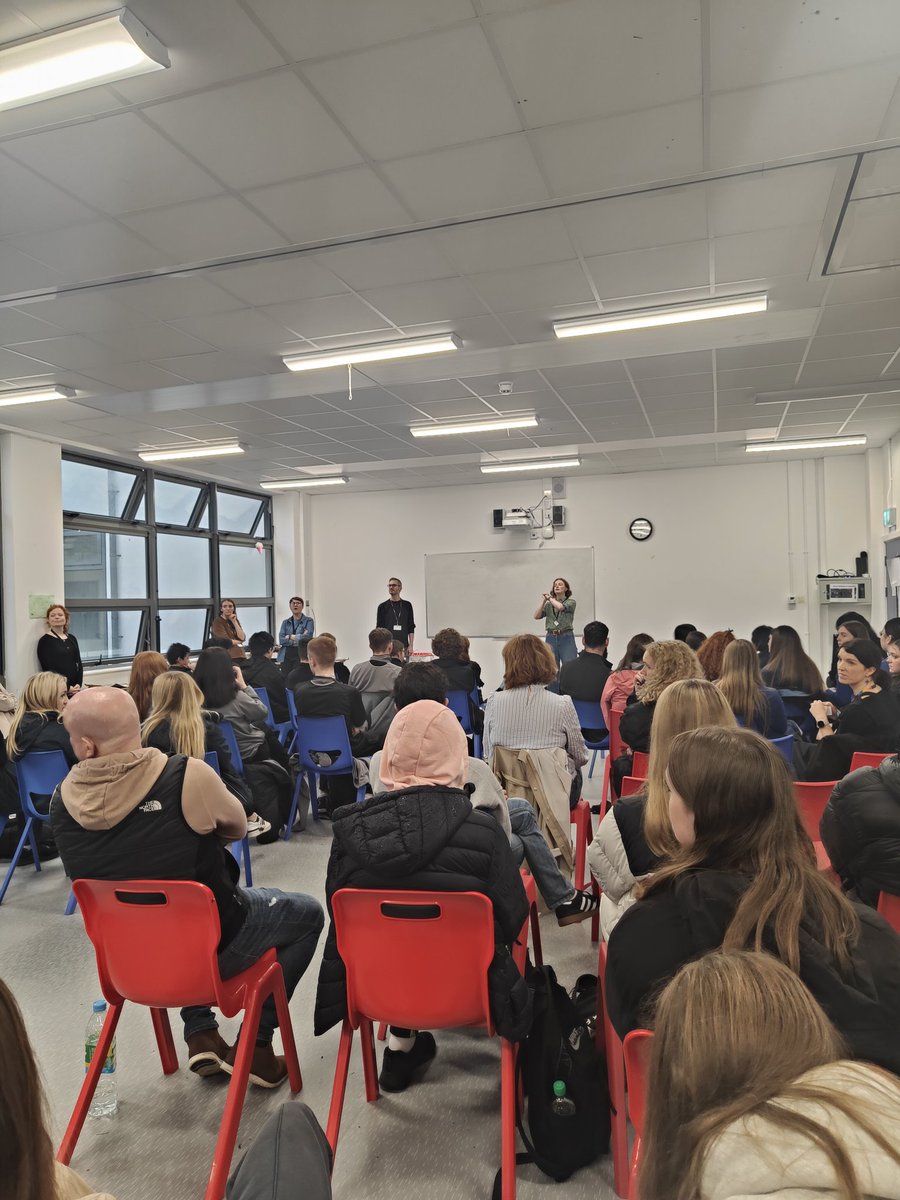 OideUna's tweet photo. A big thank you to @GLOBEIreland for organising a climate action workshop for @Kingswoodcc16 students as part of Climate Action Week. Thank you @IENewparkSchool @stmarysglasnev and @stpaulsg for joining us for the day. #outdoorlearning @ddletb @AnTaisce https://t.co/F2eTh1huXv