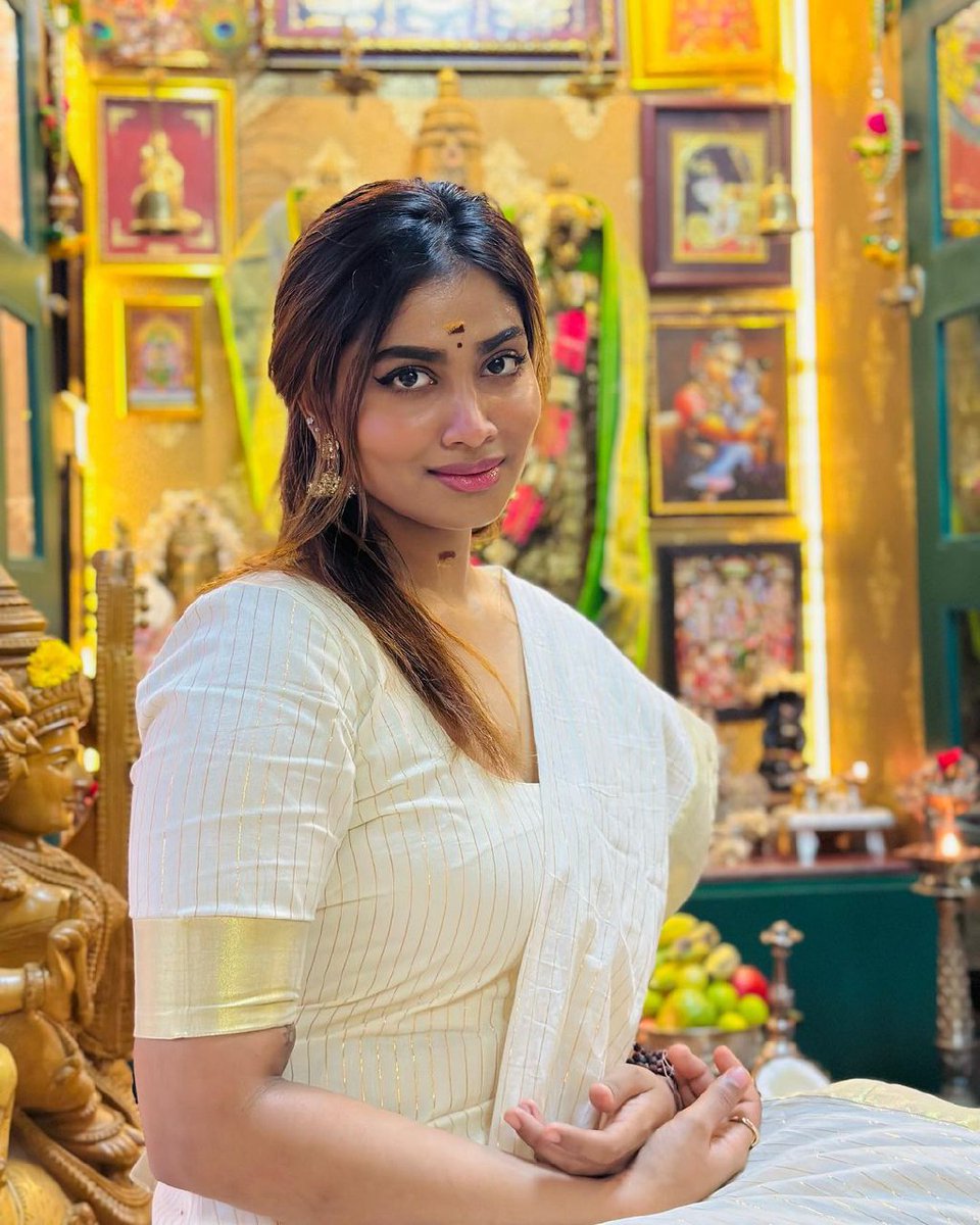 #Shivani ❤️ 

#AayudhaPooja Celebrations. 

#ShivaniNarayanan 
#BiggBossTamil #BiggBossTamil7
