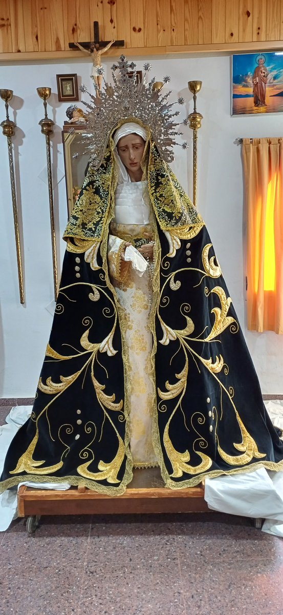 La niña María de las Nieves, fue presentada por su padre David Ferrer, a Ntra. Sra. Del Dolor y la Agonía, de la Hermandad Oración en el Huerto. Aspe (Alicante)