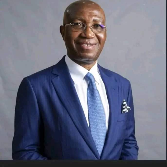 Meet Chief Wole Olanipekun, SAN

Wole is one of the best lawyer in Nigeria. He led Nyesom Wike's successful appeal.

He led Yar’Adua's legal team to successfully defend the flawed 2007 election winning a narrow 4-3 Supreme Court victory. 

In 2011 he defended GEJ's victory at the
