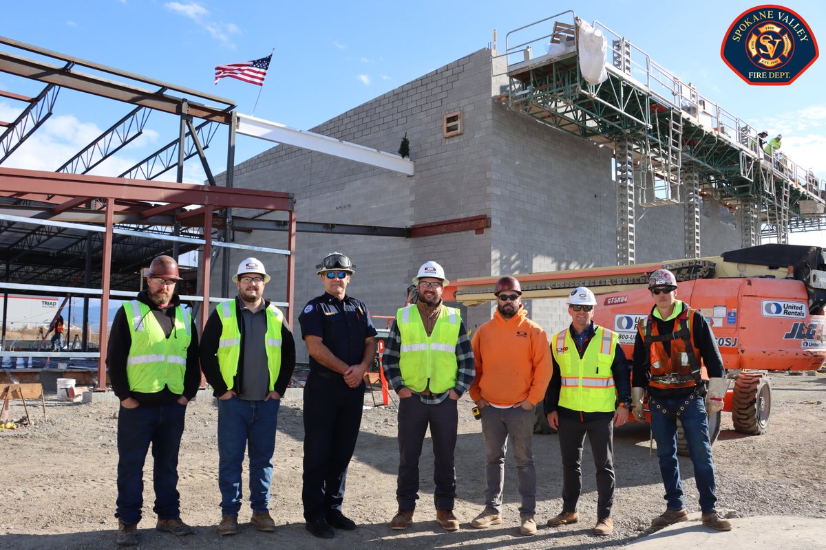 SpokaneValleyFD's tweet photo. BEAMING: A milestone today, as the final structural beam was placed at our new SVFD training center. The state-of-the-art facility will help us improve the level of service we're able to provide our community. It's scheduled to open next September!
#SVFD #SVFDYourFireDepartment https://t.co/nUfMDXG1Mn