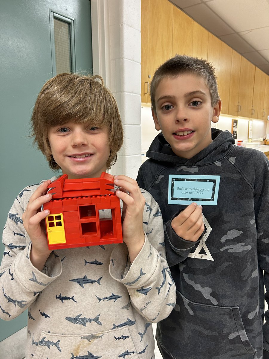 Hopkins_UTES's tweet image. New soft start activities include escape rooms, Lego build challenges, 3D colouring, charades &amp;amp; a classic game of UNO!  #softstart I love having the time to check in with students about their lives outside of school &amp;amp; listening to them chat &amp;amp; build relationships with friends.