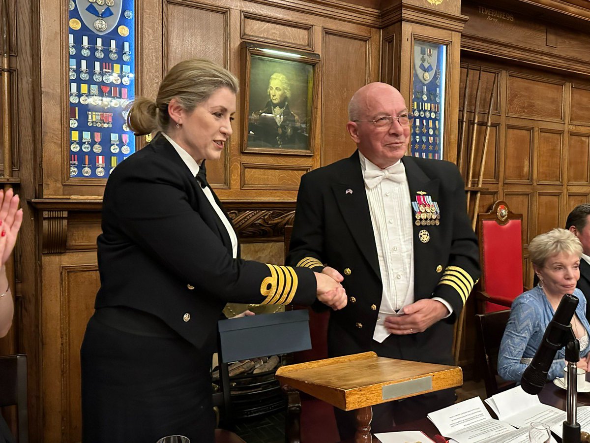 Penny Mordaunt tweet media