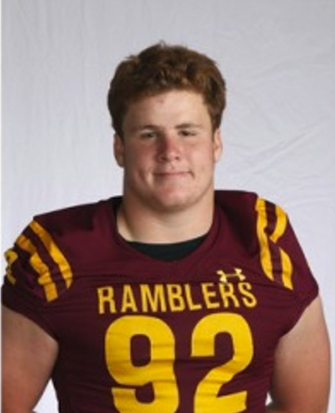 Loyola_FB's tweet photo. Senior Defensive Lineman Joe Kelly was awarded the Lineman of the Year Award https://t.co/X4sVwr6SoQ