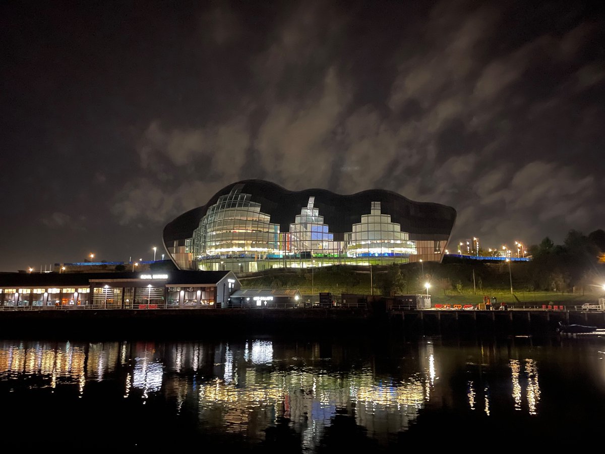 AmpCollSTEM's tweet photo. Design and Technology students @AmpleforthColl have been studying iconic architectural and civil engineering structures in Gateshead as part of their recent field trip. https://t.co/9vNFILneEC