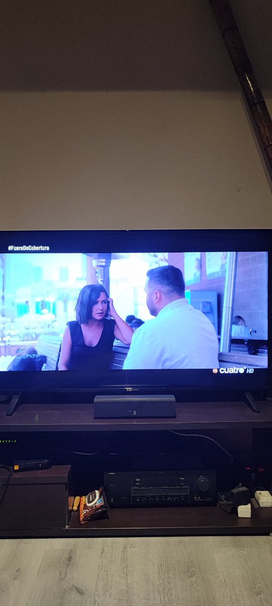 Increíble inicio de temporada de #FueraDeCobertura con <a href="/_aleandrade_/">Alejandra  Andrade</a> sublime! 👏👏