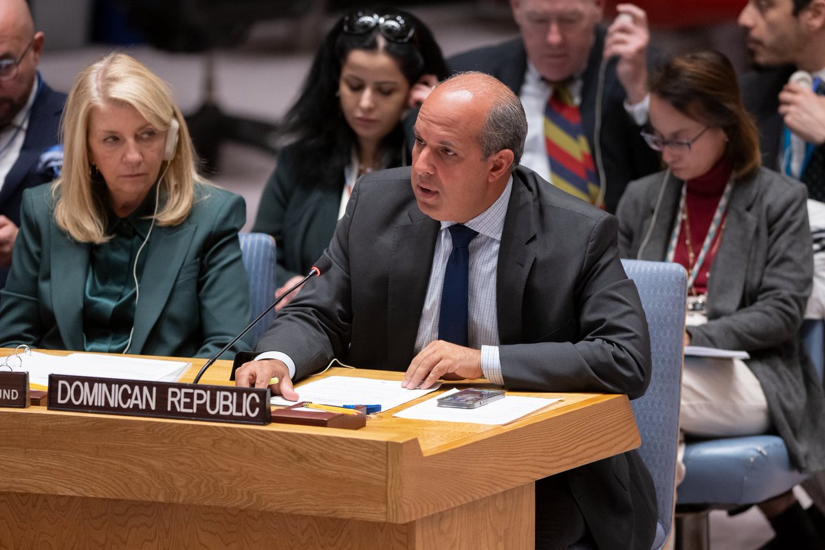 República Dominicana 🇩🇴 agradece al Consejo de Seguridad #UNSC por las resoluciones recientemente aprobadas y le reitera a la comunidad internacional la necesidad de que ésta mantenga su compromiso sostenido en Haiti 🇭🇹. Con la aplicación de estas resoluciones, confiamos se pueda…