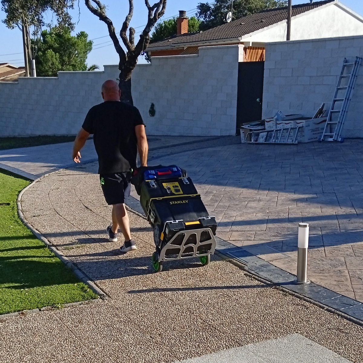 Rotunes's tweet image. A por la próxima instalación