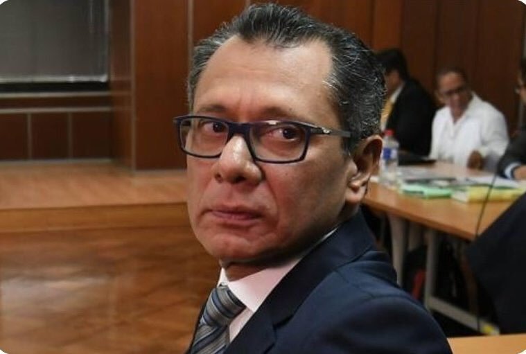 - Jorge, te llamó Mendoza
J: Cuál Mendoza?
- El que se comió a tu moza