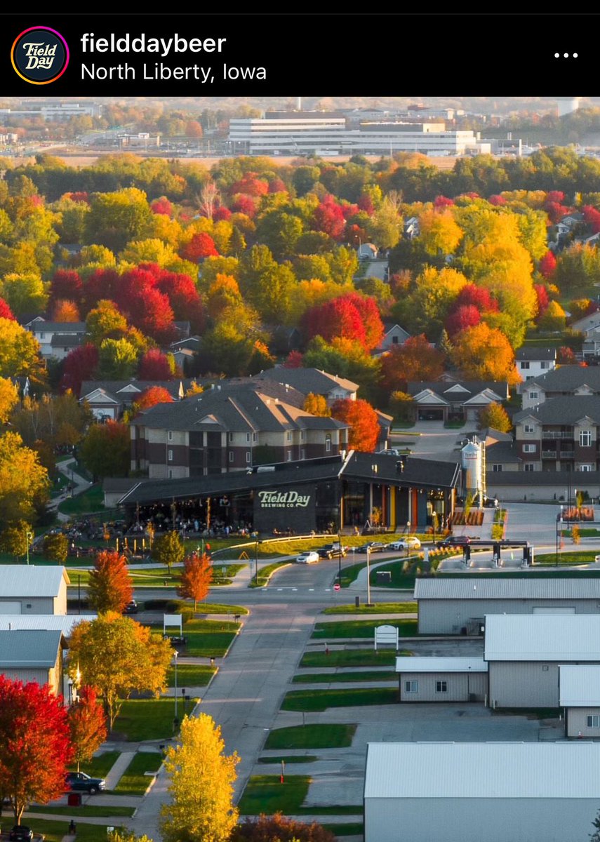 Love this pic of <a href="/fielddaybrewing/">Field Day Brewing Co.</a> in North Liberty 😍