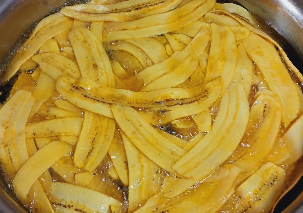Sunni220581's tweet photo. Tostadas de plátano orgullosamente Salvadoreña calidad y frescura garantizada 😋
#Apoye el consumo local 👇 https://t.co/5uM7djbPZF