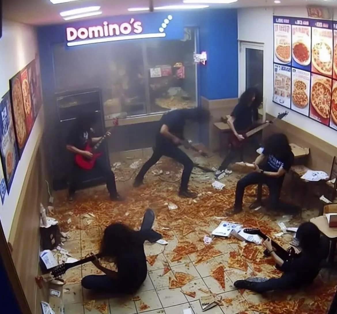 EverythingOOC's tweet image. Pizzacore 😭😭